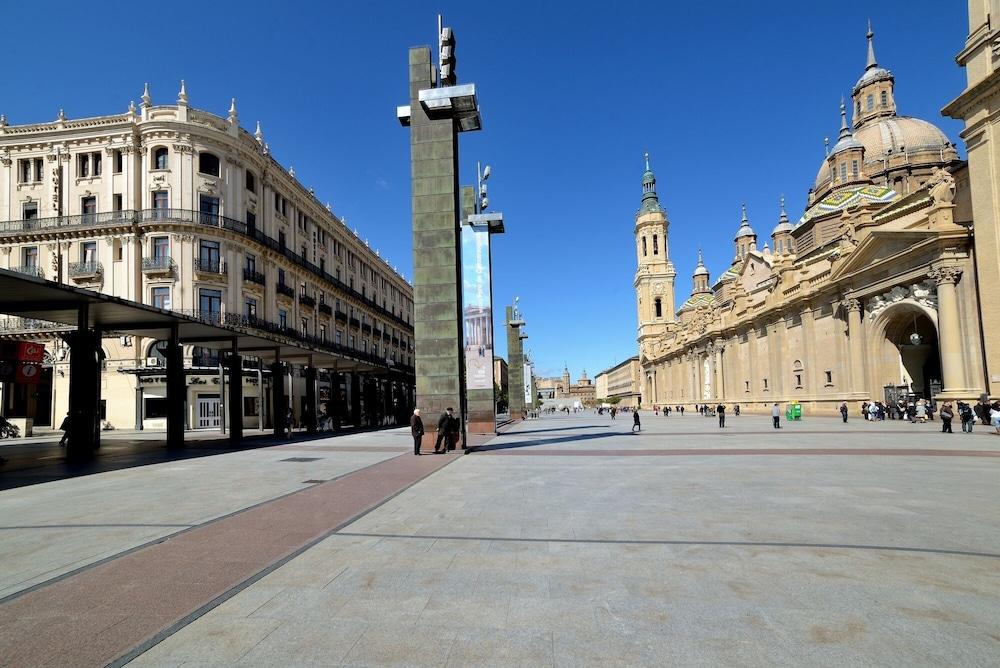 Hotel Pilar Plaza Saragossa Exterior foto