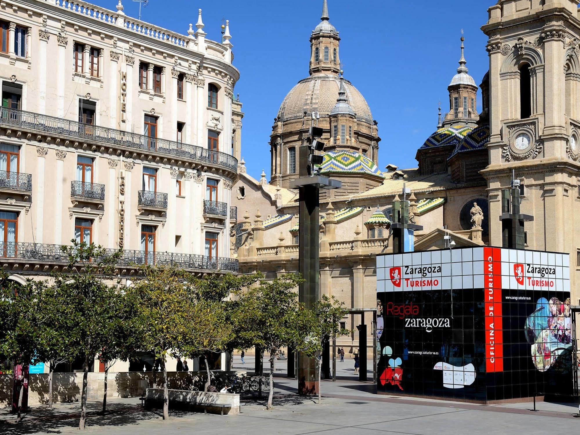 Hotel Pilar Plaza Saragossa Exterior foto